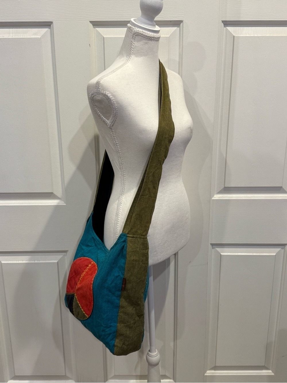 Kathmandu Imports Peace Sign Cotton Crossbody Hobo Bag Boho Hippie - Picture 3 of 8